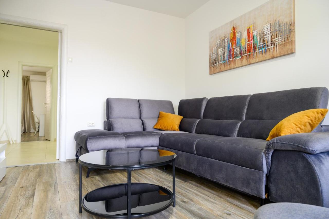 Apartment Tina Ploce  Ngoại thất bức ảnh