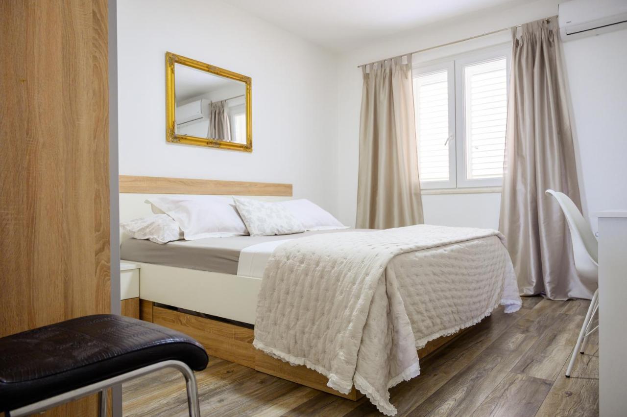 Apartment Tina Ploce  Ngoại thất bức ảnh