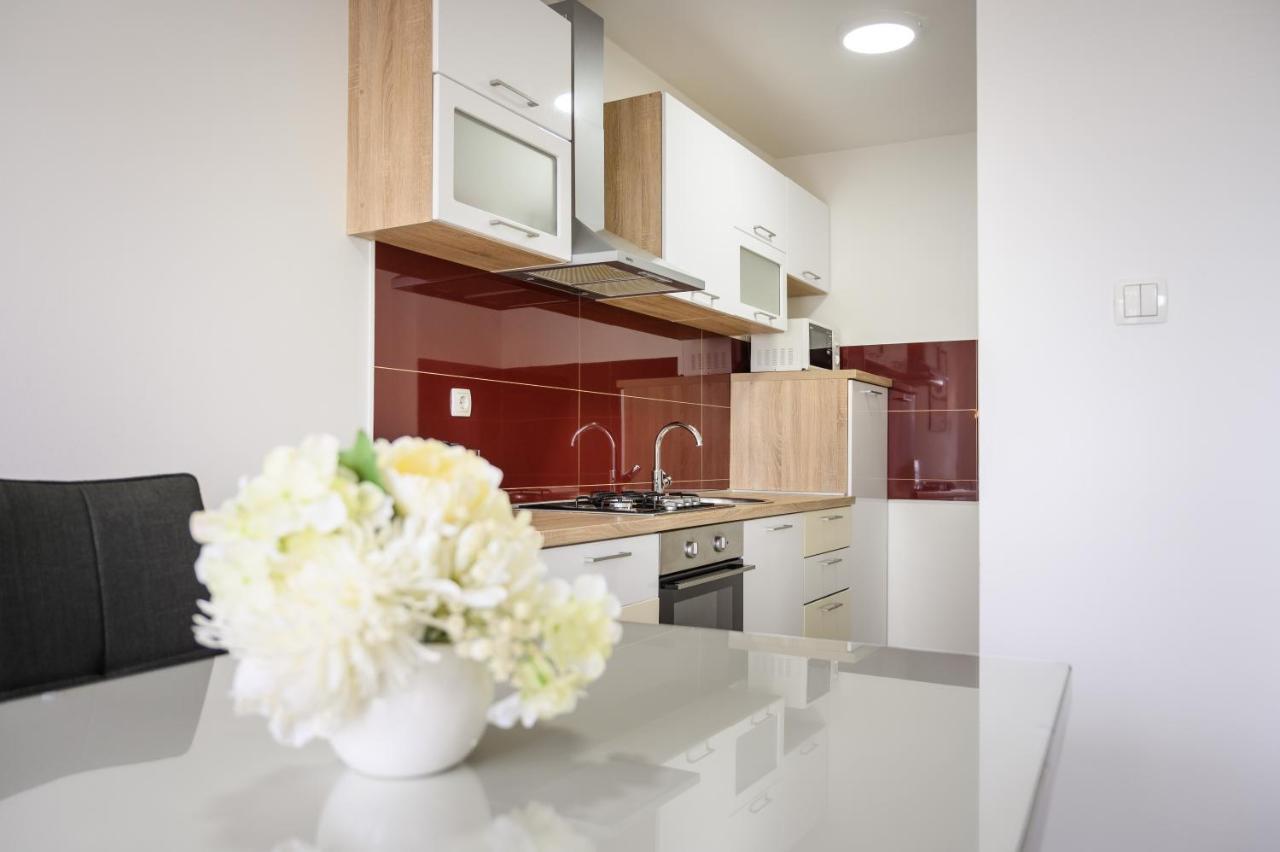 Apartment Tina Ploce  Ngoại thất bức ảnh