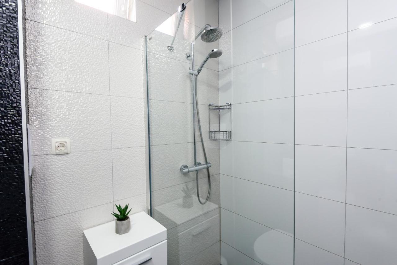 Apartment Tina Ploce  Ngoại thất bức ảnh