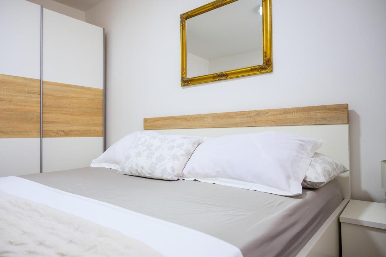 Apartment Tina Ploce  Ngoại thất bức ảnh